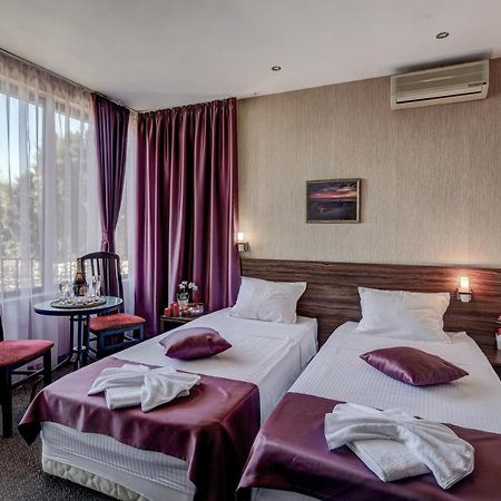 Ellinis Hotel ヴァルナ エクステリア 写真