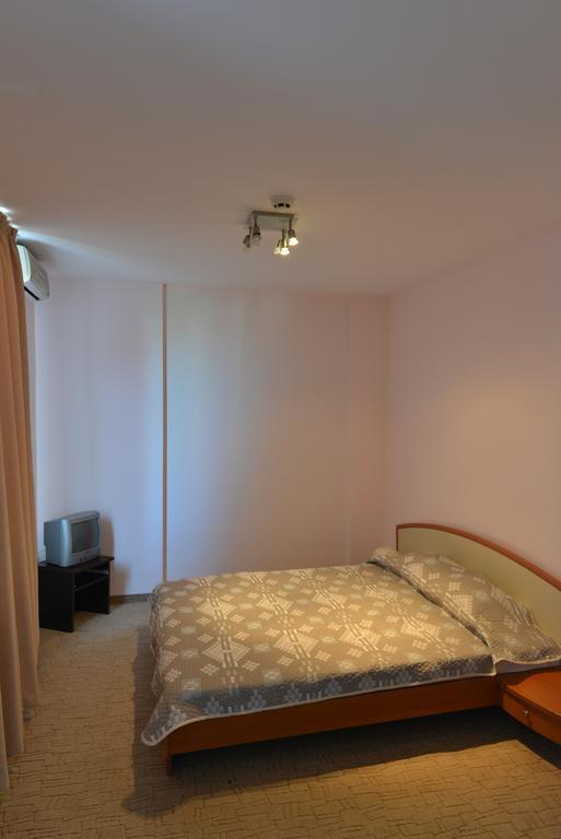 Ellinis Hotel ヴァルナ 部屋 写真